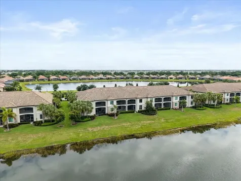5614 Palmer Circle Lakewood Ranch FL 34211
