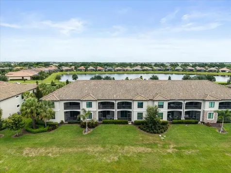 5614 Palmer Circle Lakewood Ranch FL 34211
