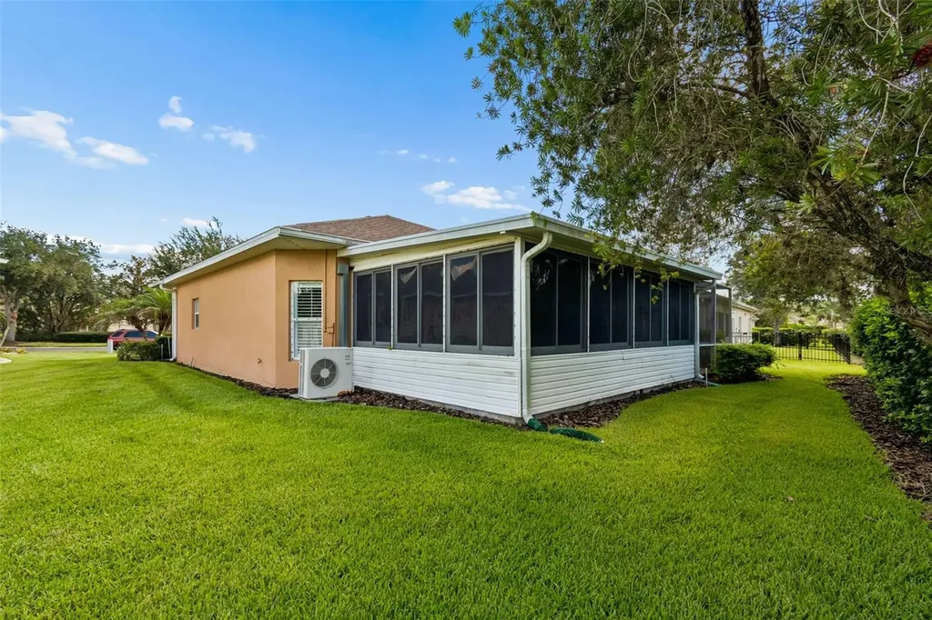 230 Bay Drive Kissimmee FL 34759