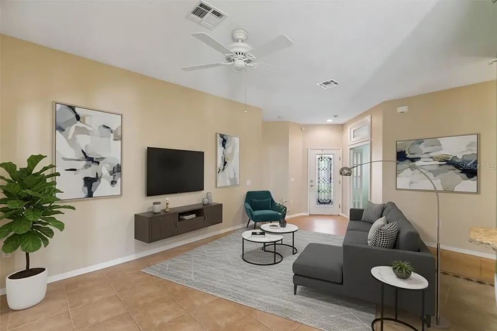230 Bay Drive Kissimmee FL 34759