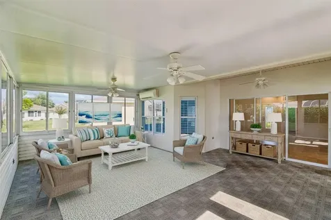 230 Bay Drive Kissimmee FL 34759
