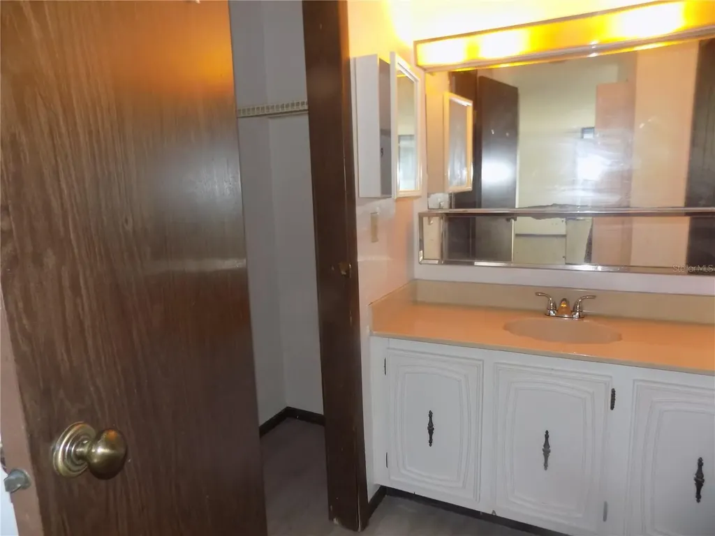 613 SW 75 Street Gainesville FL 32607