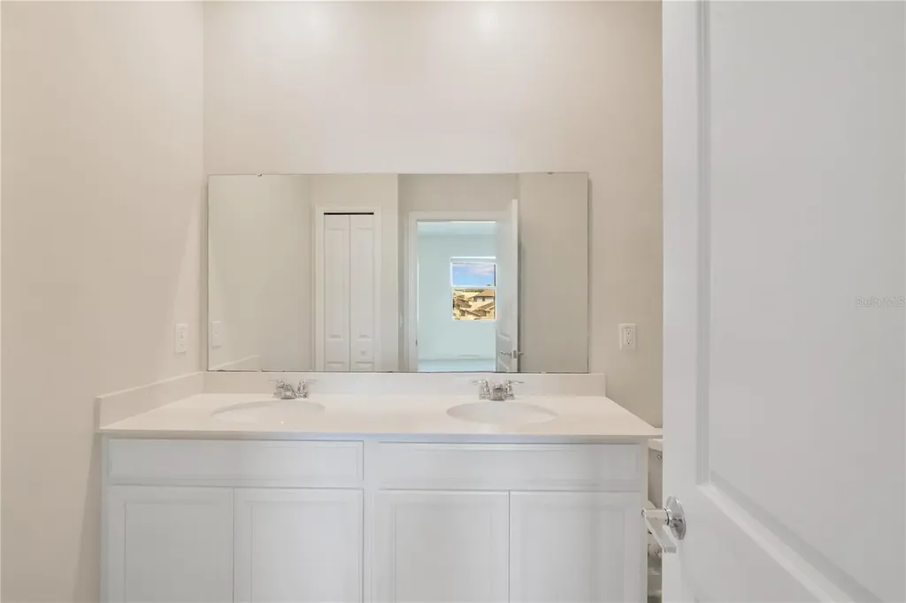 223 Bergamot Loop Davenport FL 33837