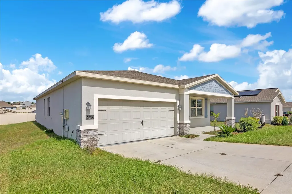223 Bergamot Loop Davenport FL 33837
