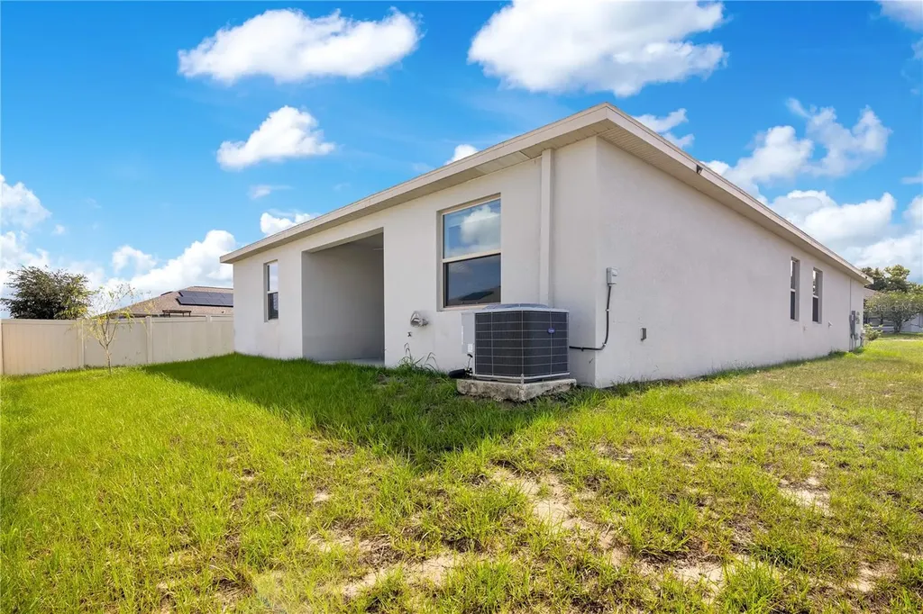 223 Bergamot Loop Davenport FL 33837