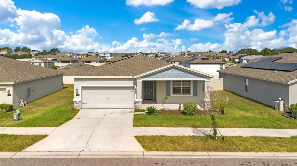 223 Bergamot Loop Davenport FL 33837