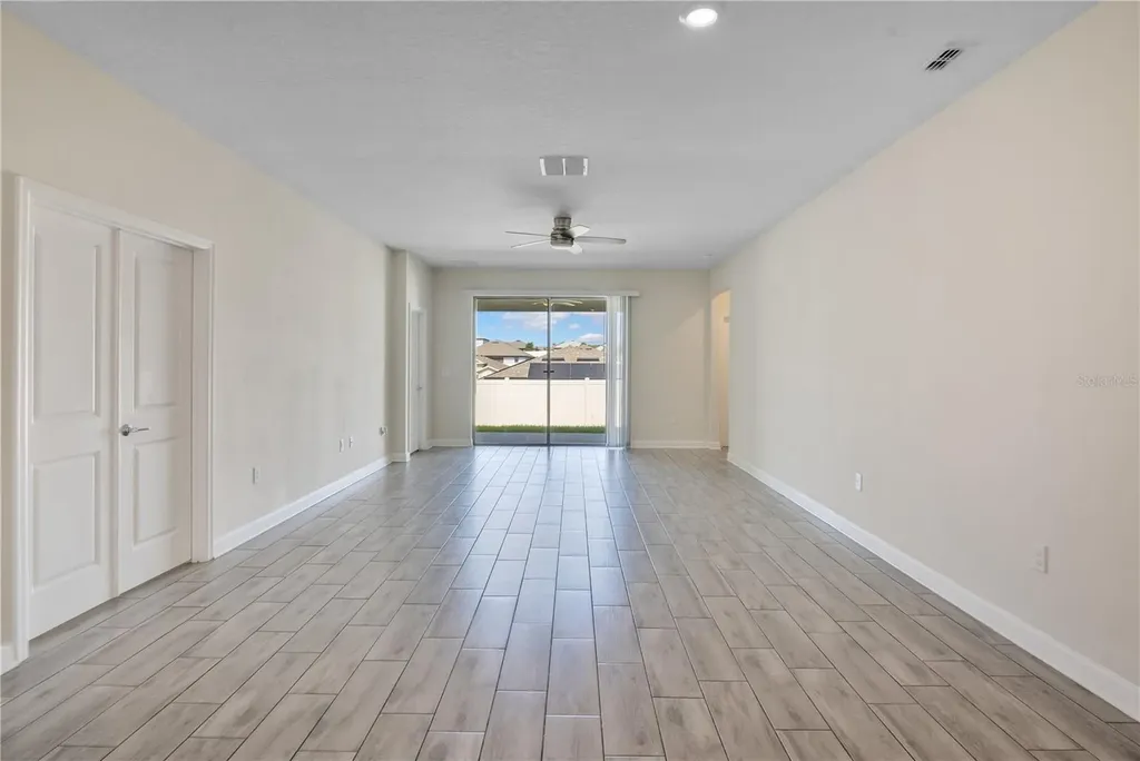 223 Bergamot Loop Davenport FL 33837