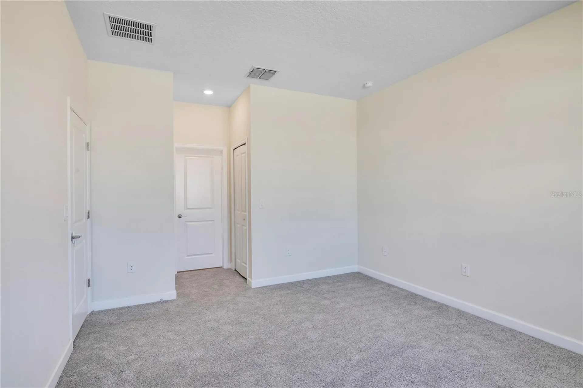 223 Bergamot Loop Davenport FL 33837