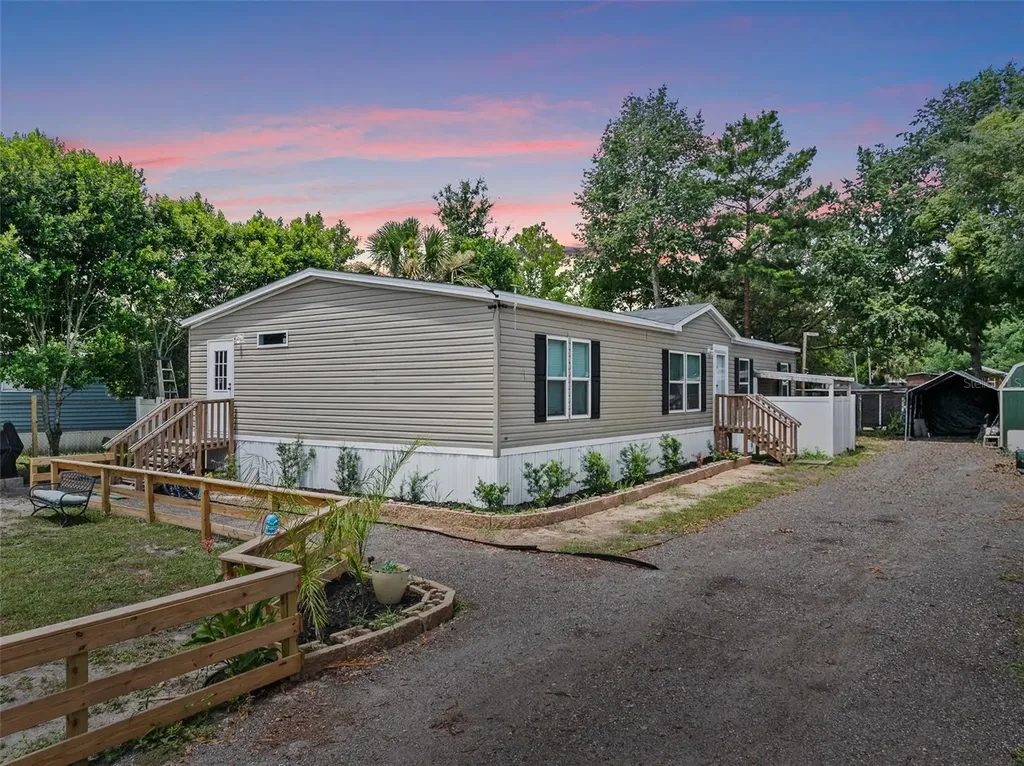42215 Beech Avenue Deland FL 32720