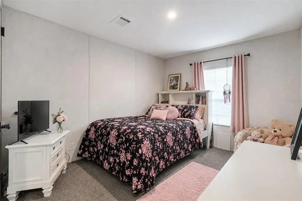 42215 Beech Avenue Deland FL 32720