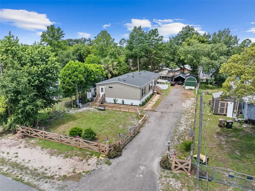42215 Beech Avenue Deland FL 32720