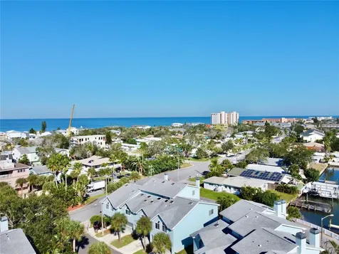 603 Garland Circle Indian Rocks Beach FL 33785