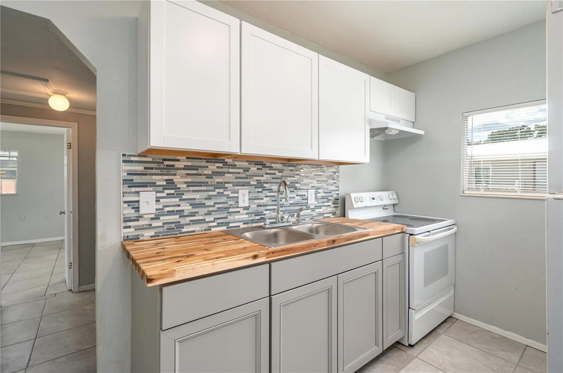 520 W Jackson Avenue Lake Wales FL 33853