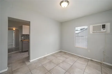 520 W Jackson Avenue Lake Wales FL 33853