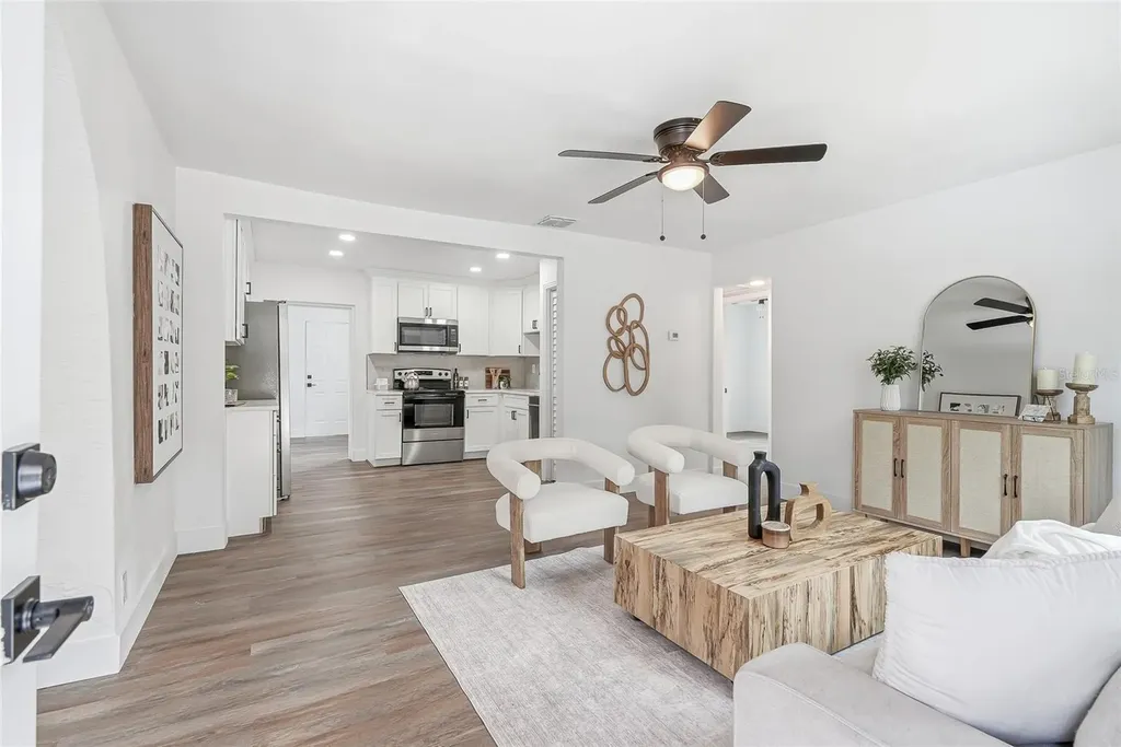 2534 19th Street S St Petersburg FL 33712