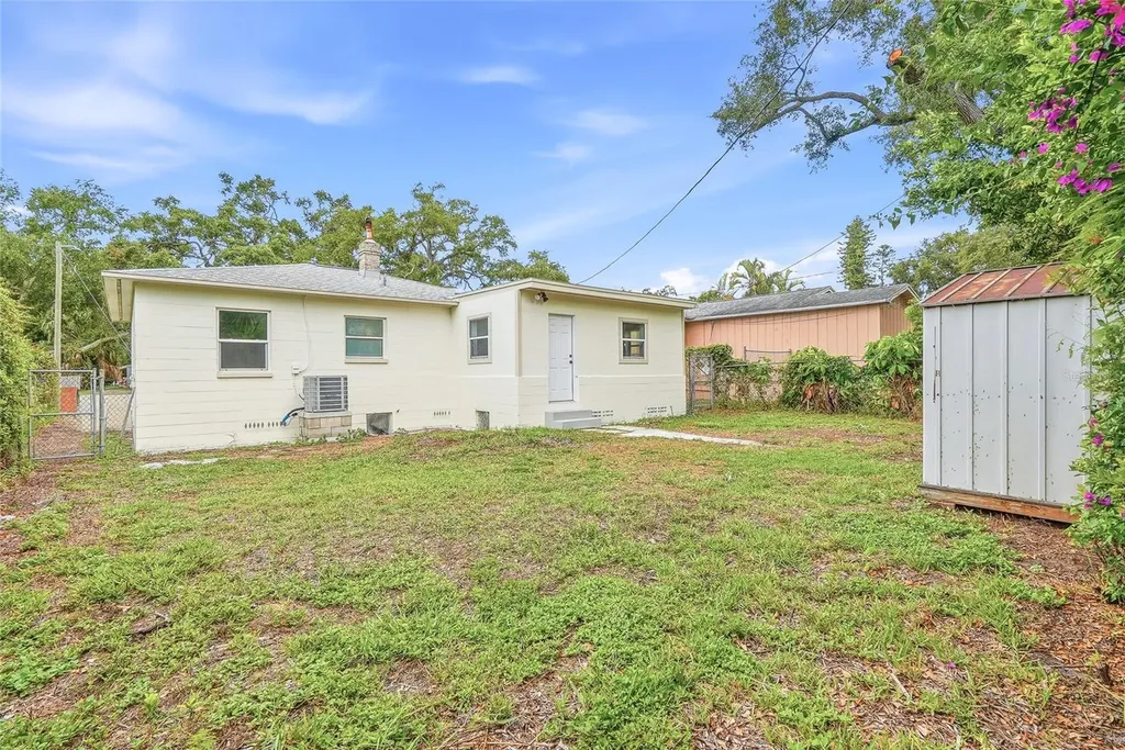2534 19th Street S St Petersburg FL 33712