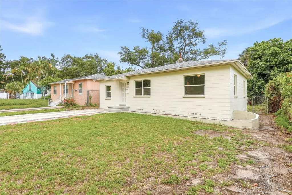 2534 19th Street S St Petersburg FL 33712