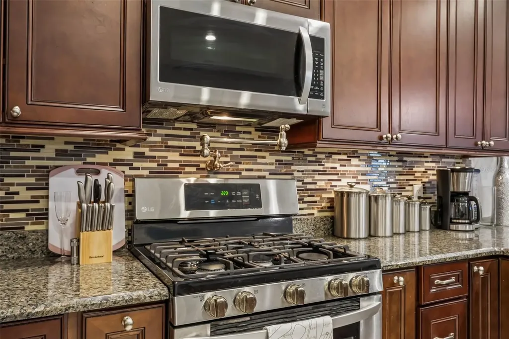 1628 Crossvine Court Trinity FL 34655
