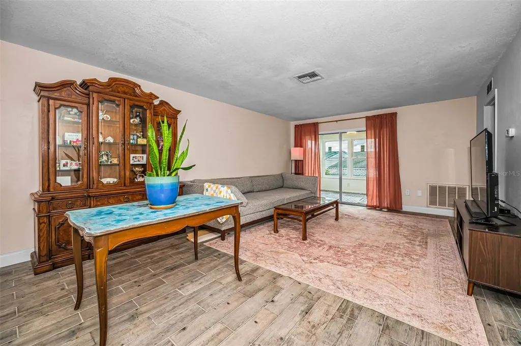 2263 Bancroft Circle N Palm Harbor FL 34683