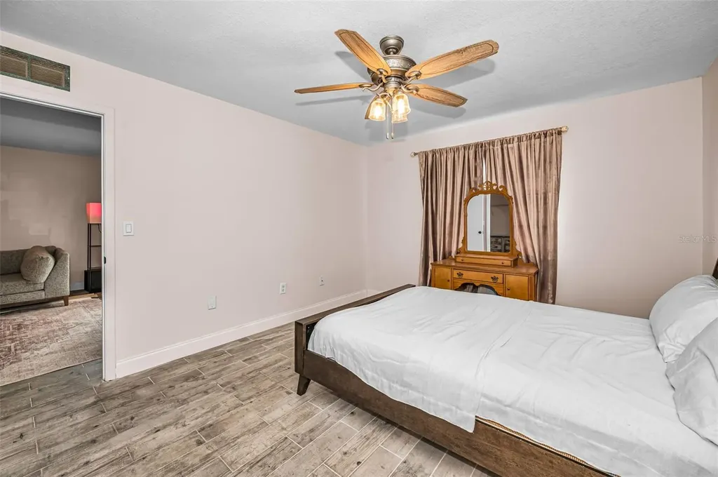 2263 Bancroft Circle N Palm Harbor FL 34683
