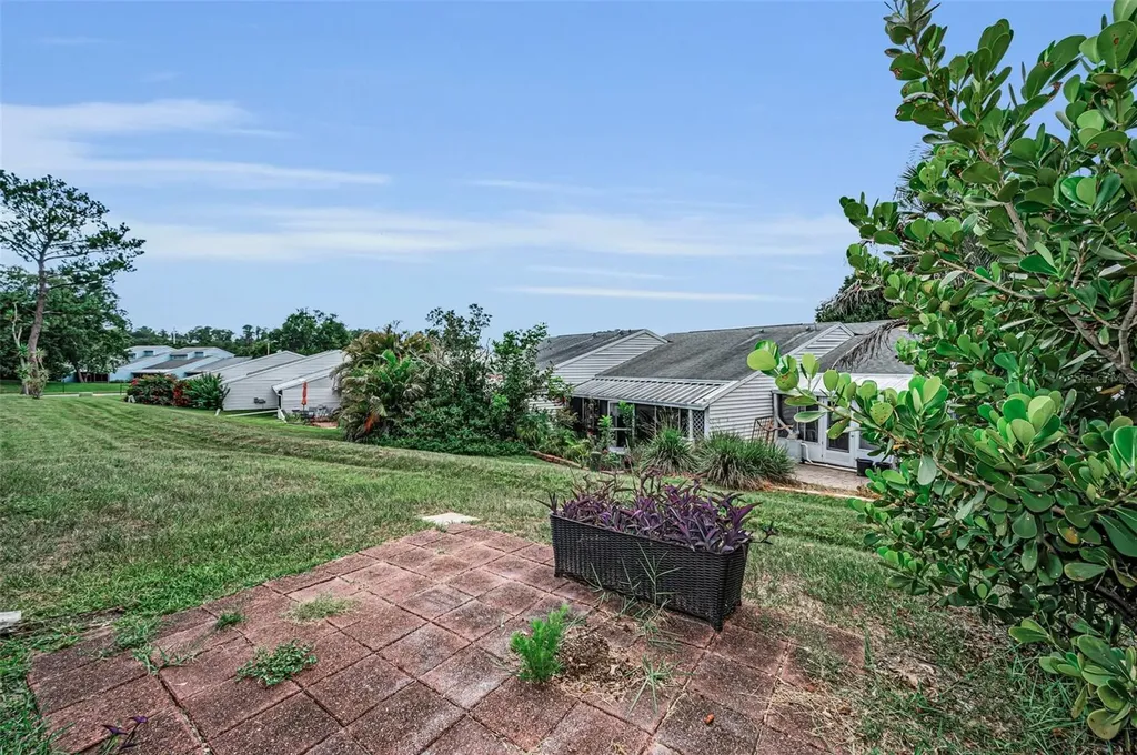 2263 Bancroft Circle N Palm Harbor FL 34683