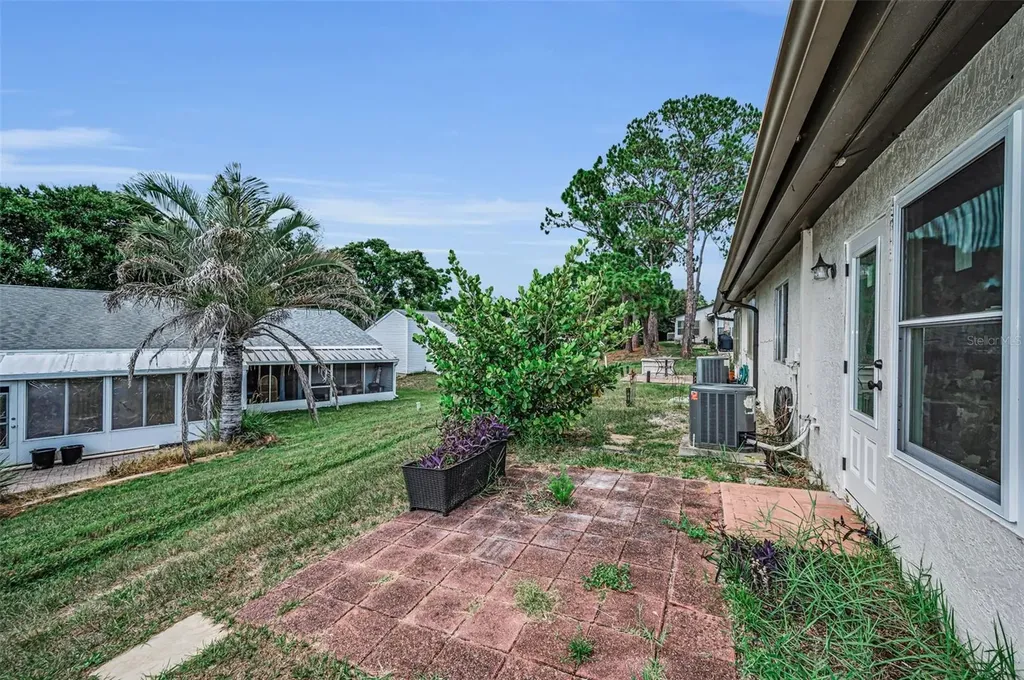 2263 Bancroft Circle N Palm Harbor FL 34683