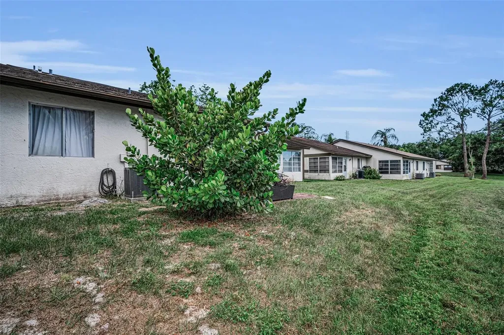 2263 Bancroft Circle N Palm Harbor FL 34683
