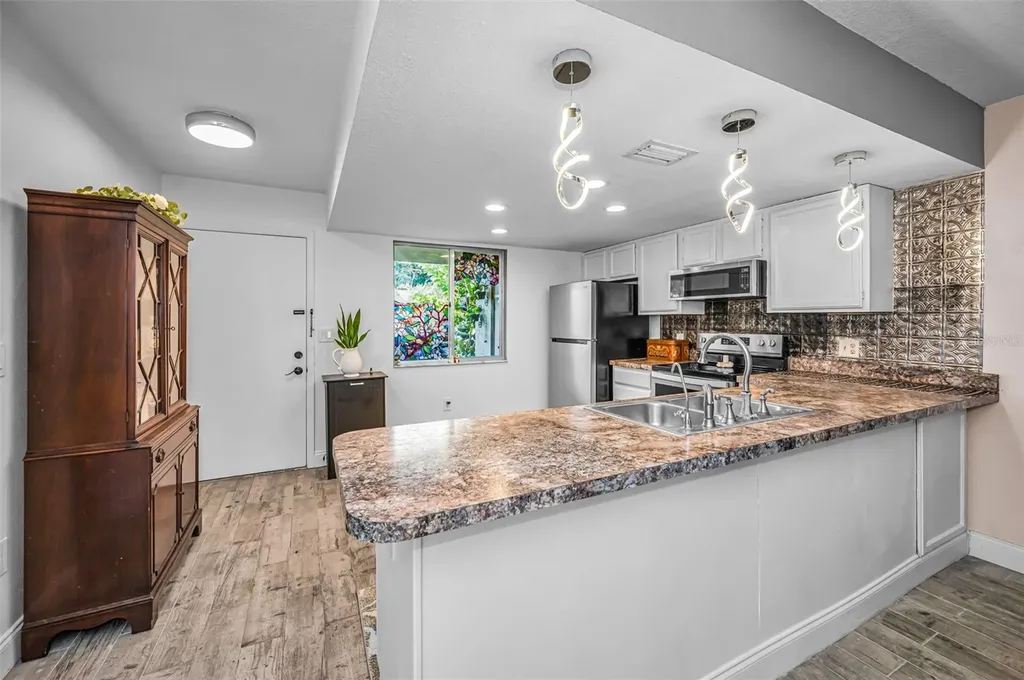 2263 Bancroft Circle N Palm Harbor FL 34683