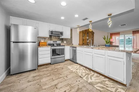 2263 Bancroft Circle N Palm Harbor FL 34683