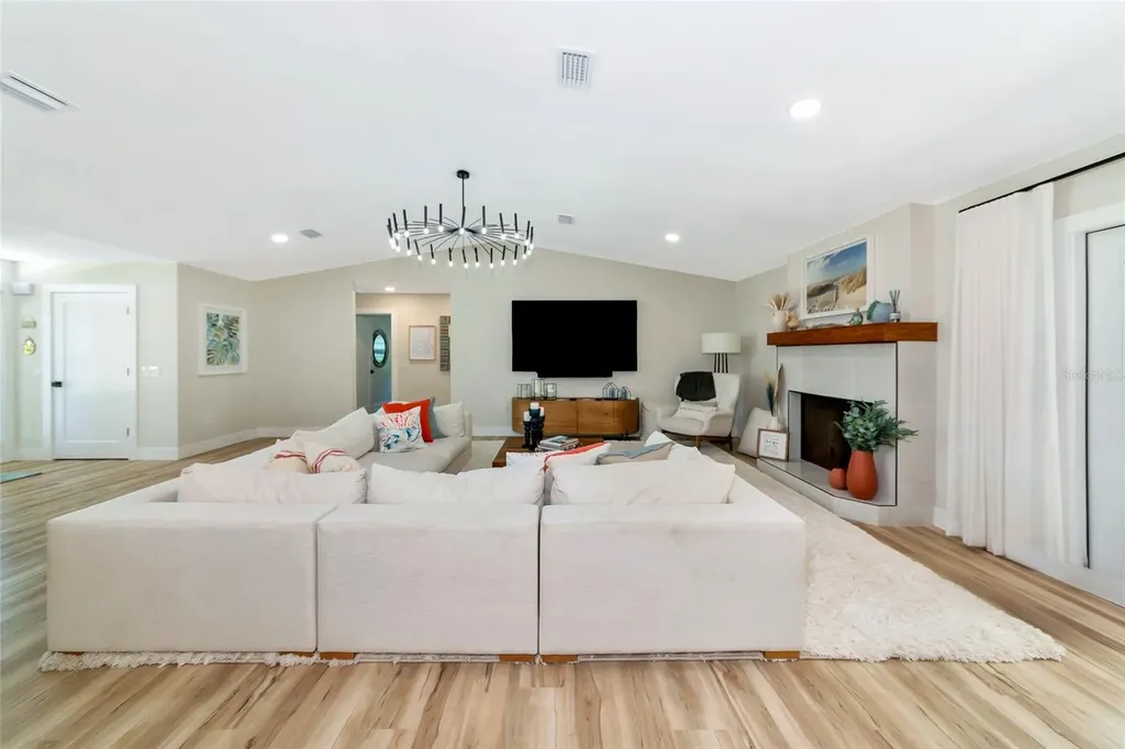 1208 Oak Hammock Road Sarasota FL 34240