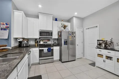 2911 Jacob Crossing Lane Holiday FL 34691