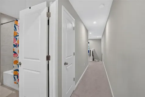 2911 Jacob Crossing Lane Holiday FL 34691