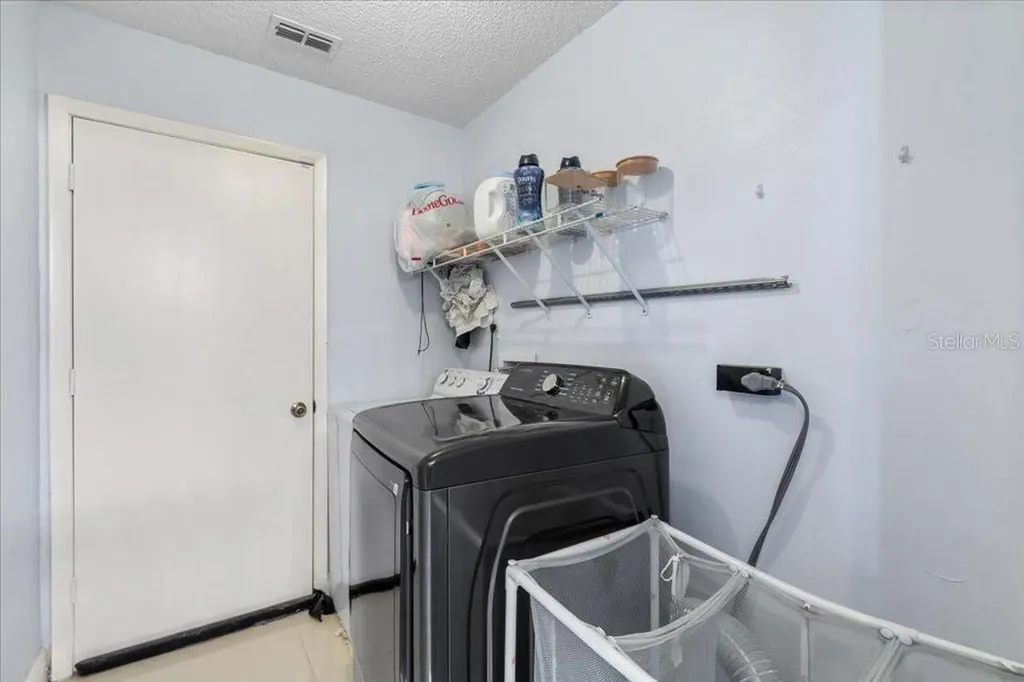 7045 Coral Cove Drive Orlando FL 32818