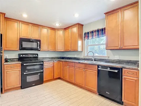 6100 Winning Wood Trail De Leon Springs FL 32130