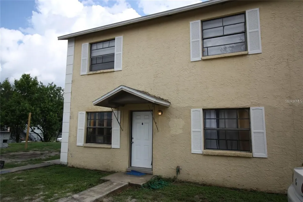 9418 N 50th Street Tampa FL 33617