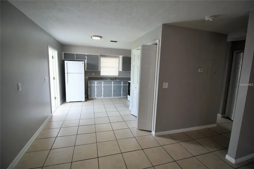 9418 N 50th Street Tampa FL 33617
