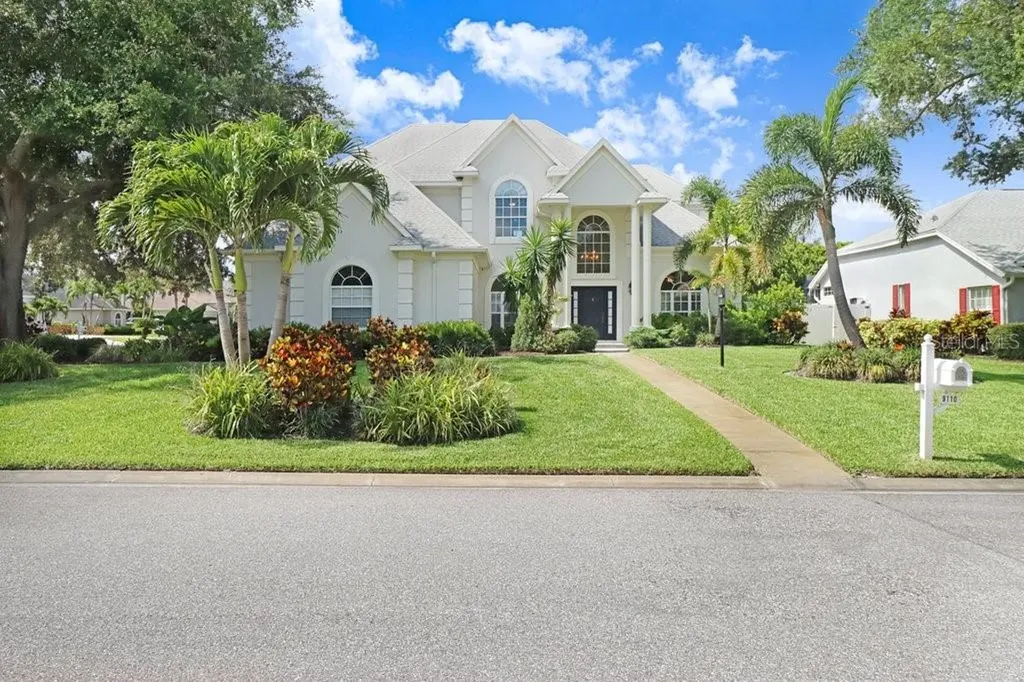 Bradenton FL 34209