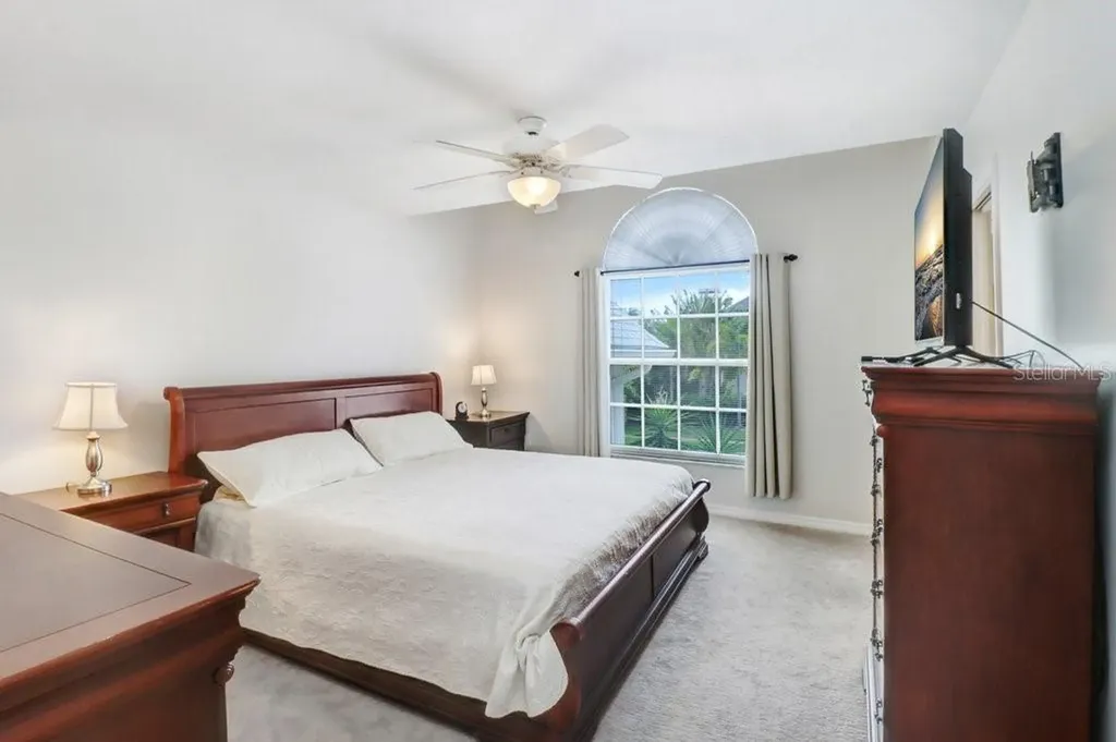 Bradenton FL 34209