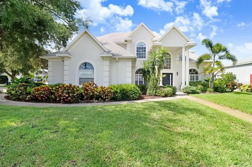 Bradenton FL 34209