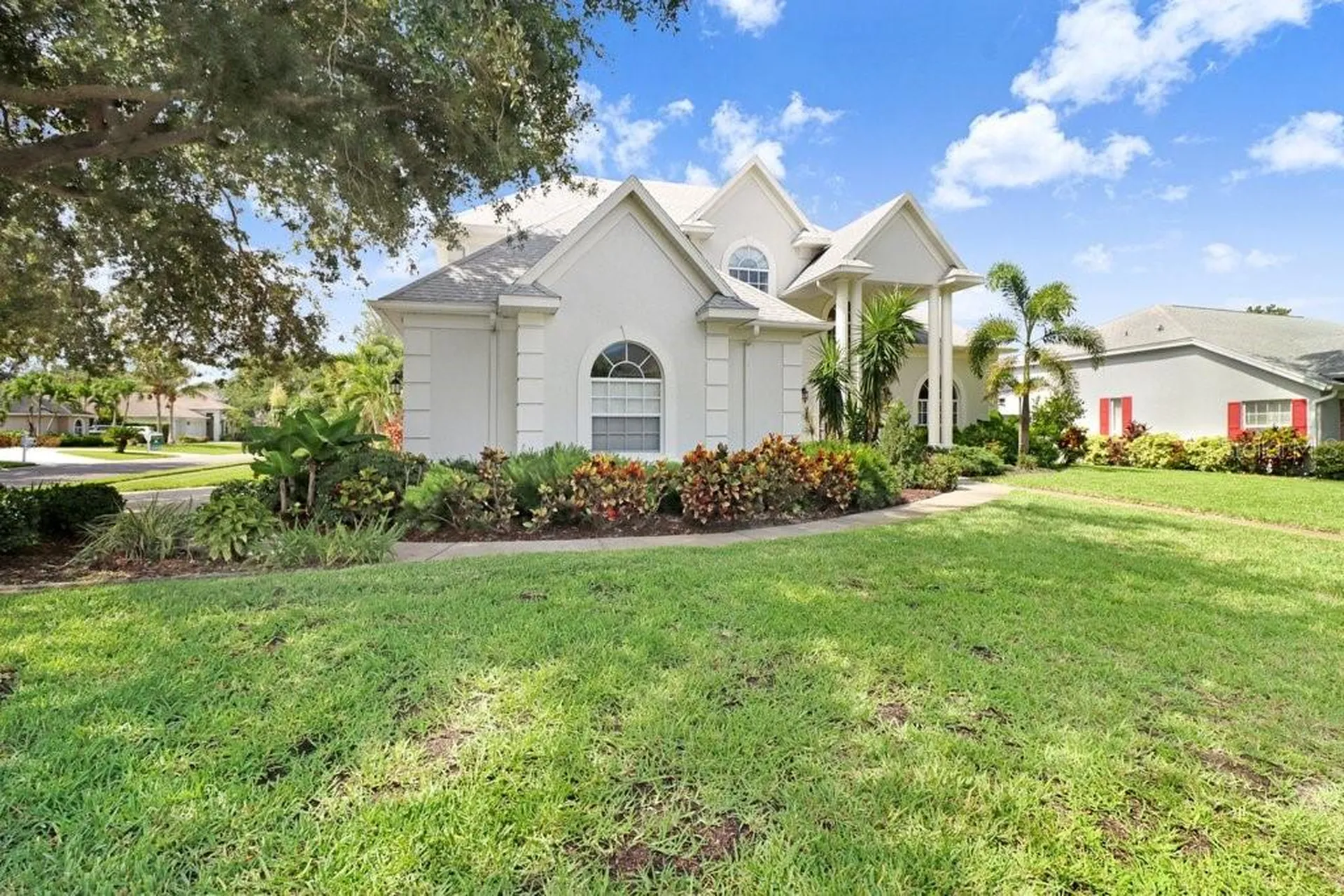 Bradenton FL 34209