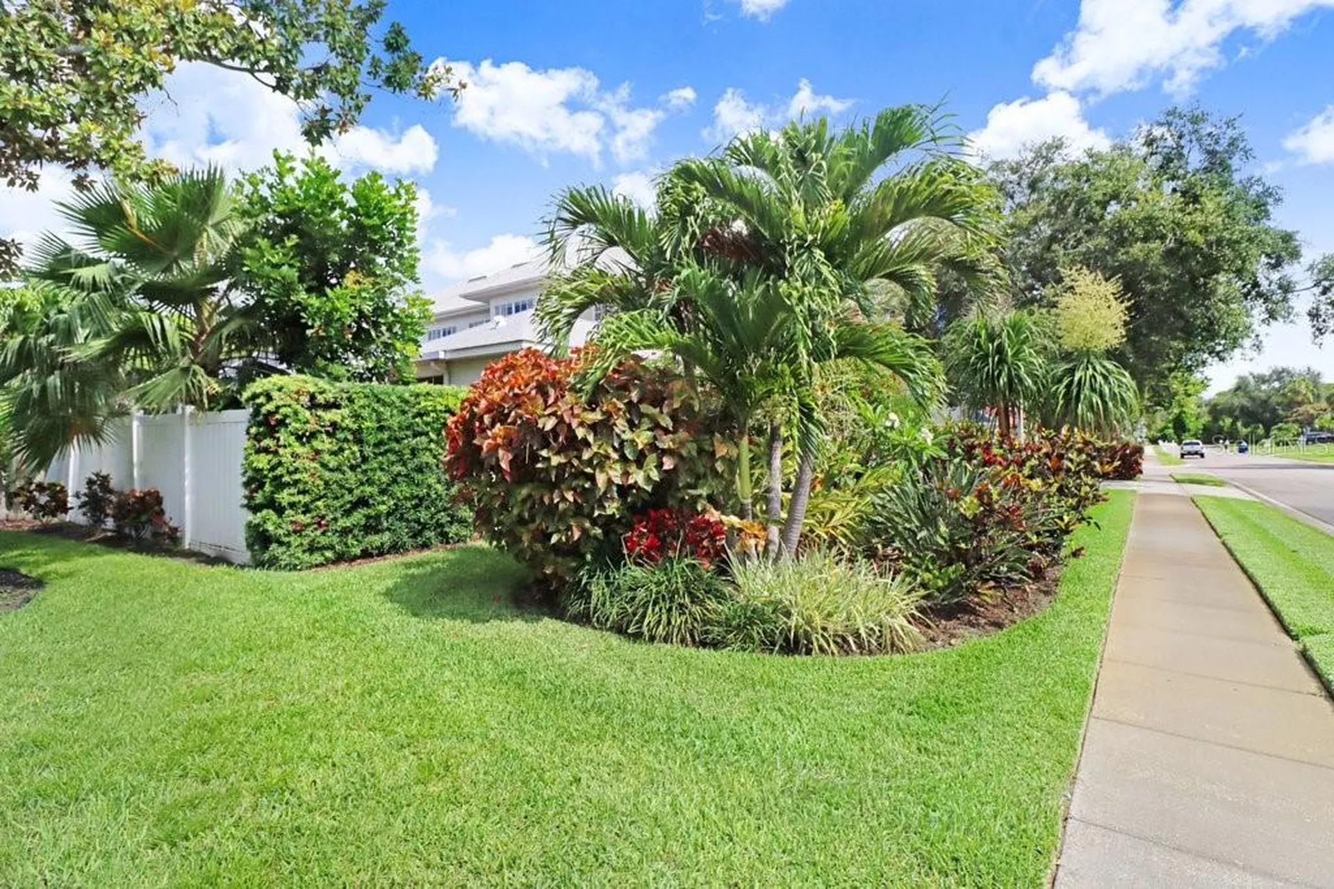 Bradenton FL 34209