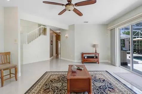 Bradenton FL 34209