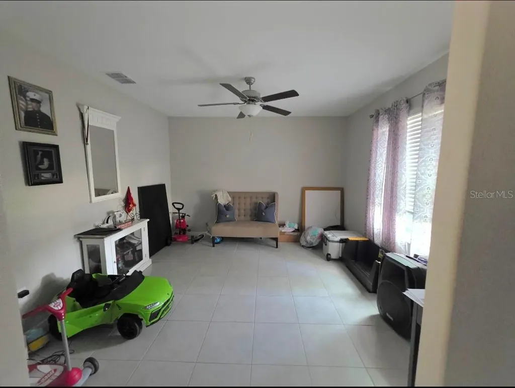 1561 Flower Dust Drive Ruskin FL 33570