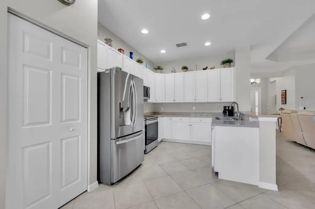 16127 Cape Coral Drive Wimauma FL 33598