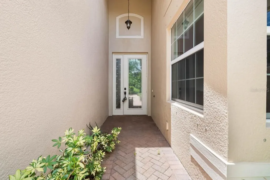 15665 Aurora Lake Circle Wimauma FL 33598