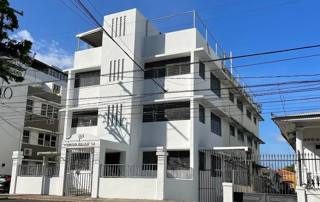 708 Ave Fernandez Juncos Miramar San Juan PR 00907