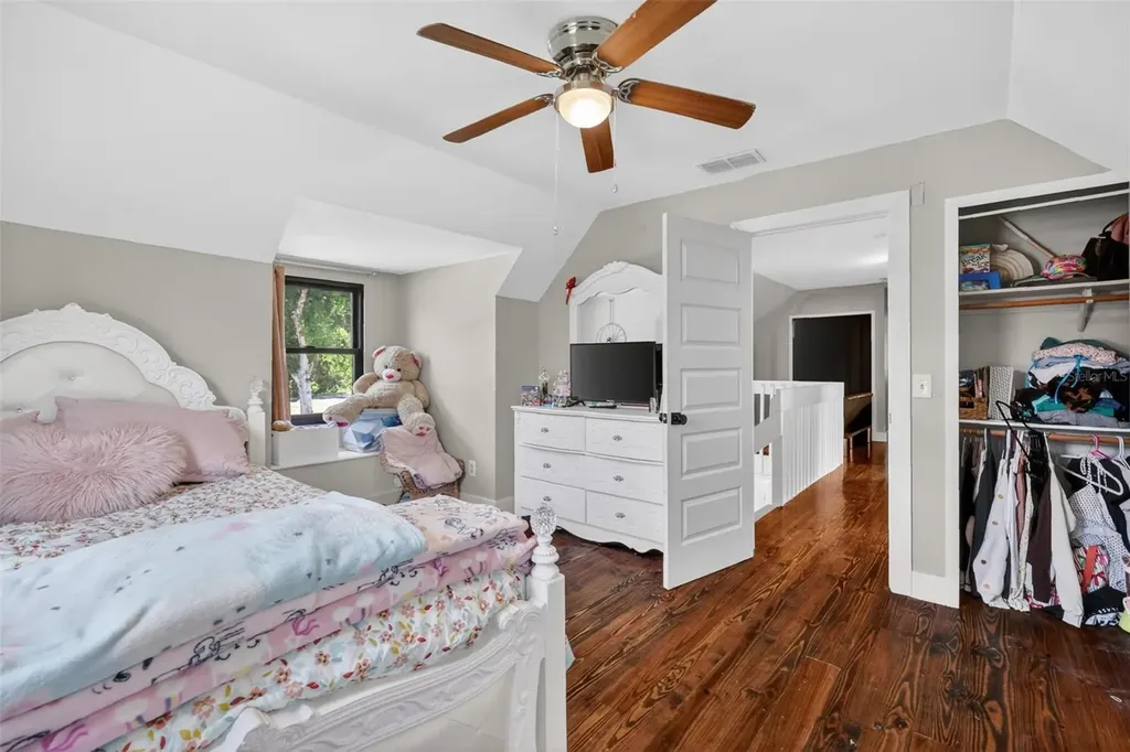 32589 Okaloosa Trail Sorrento FL 32776