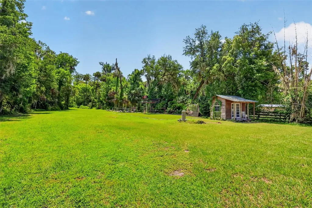 32589 Okaloosa Trail Sorrento FL 32776