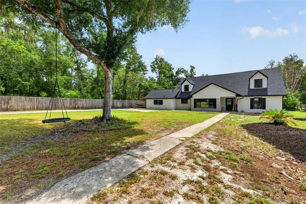 32589 Okaloosa Trail Sorrento FL 32776