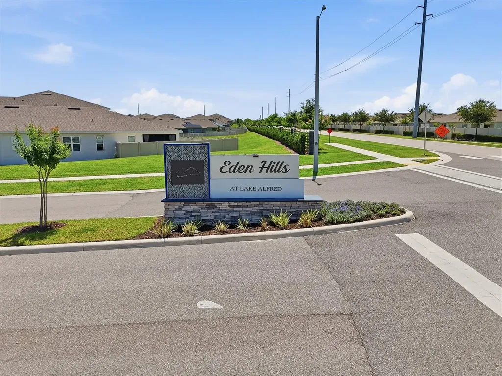 984 Griffon Avenue Lake Alfred FL 33850